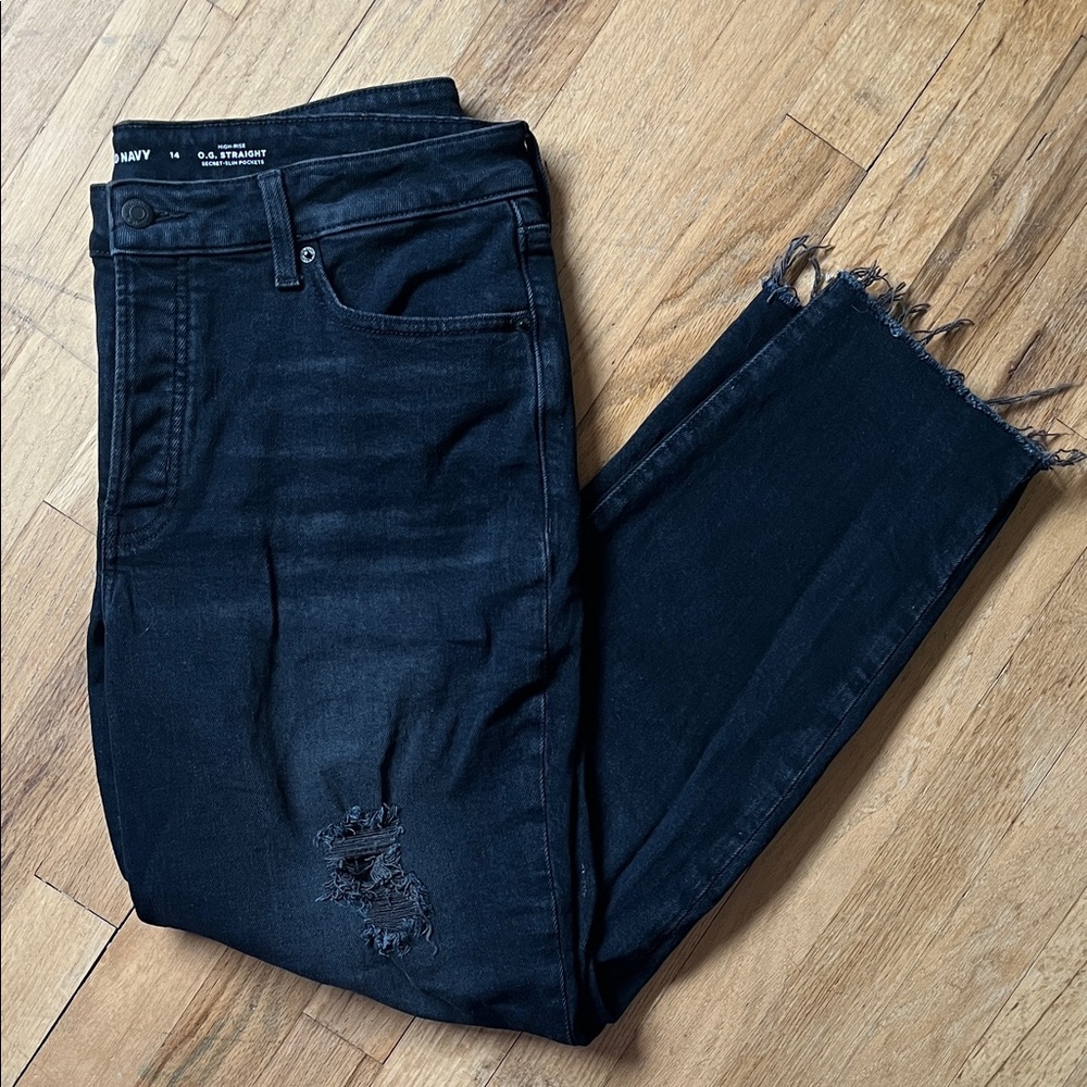 Old Navy High Rise OG Straight  Distressed Cropped Ankle Jeans with Frayed Hem